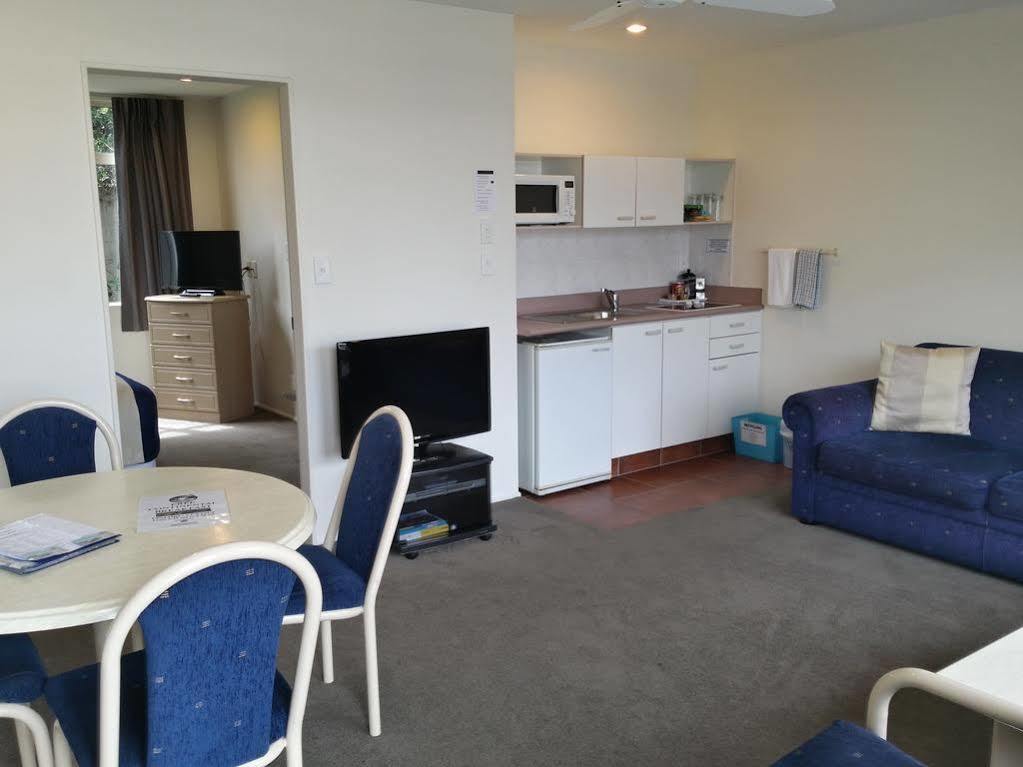 Pacific Motor Inn Маунт Маунгануи Екстериор снимка