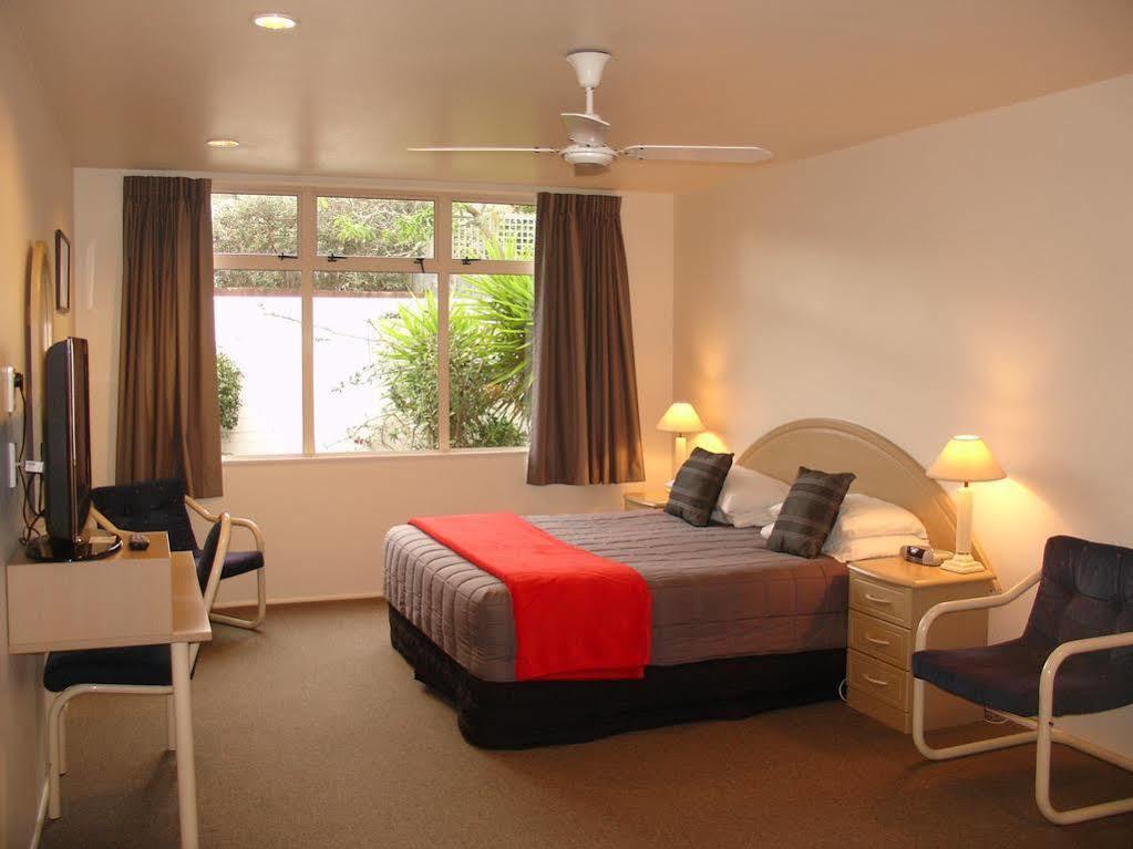 Pacific Motor Inn Маунт Маунгануи Екстериор снимка